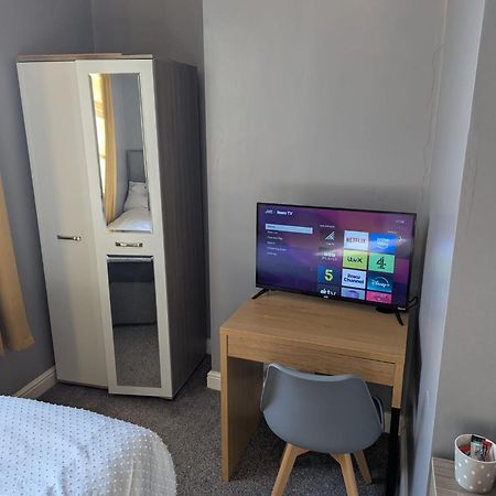 Darwin Stays - Service Accommodation In Newcastle Under Lyme City Centre Luaran gambar