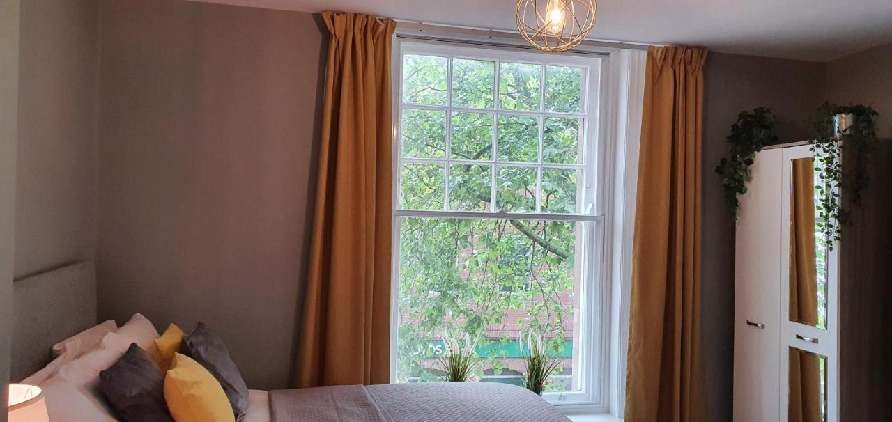 Darwin Stays - Service Accommodation In Newcastle Under Lyme City Centre Luaran gambar