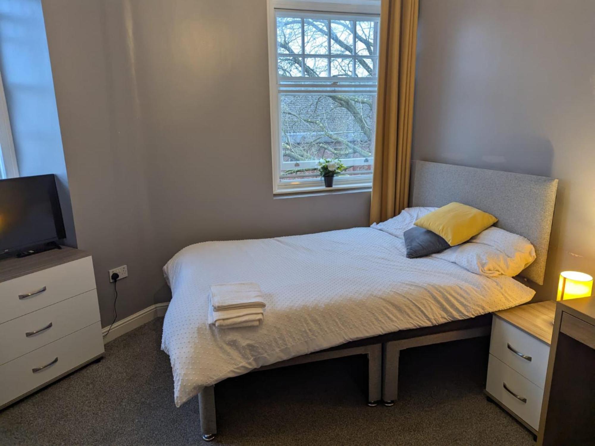 Darwin Stays - Service Accommodation In Newcastle Under Lyme City Centre Luaran gambar