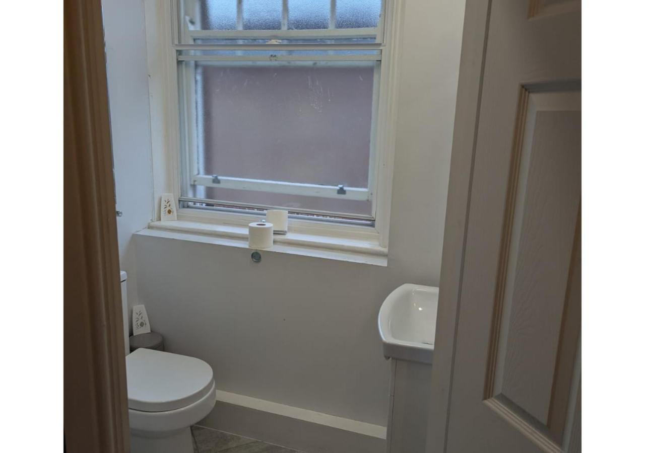 Darwin Stays - Service Accommodation In Newcastle Under Lyme City Centre Luaran gambar
